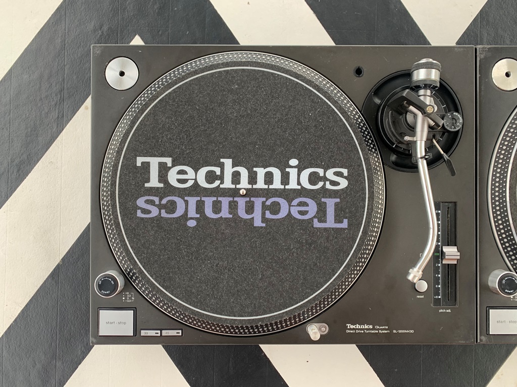 Vinyl Turntable Technics SL-1200 / 1210 - SlipmatUA