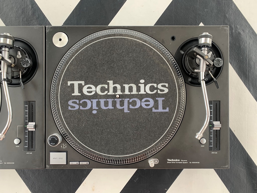 Vinyl Turntable Technics SL-1200 / 1210 - SlipmatUA